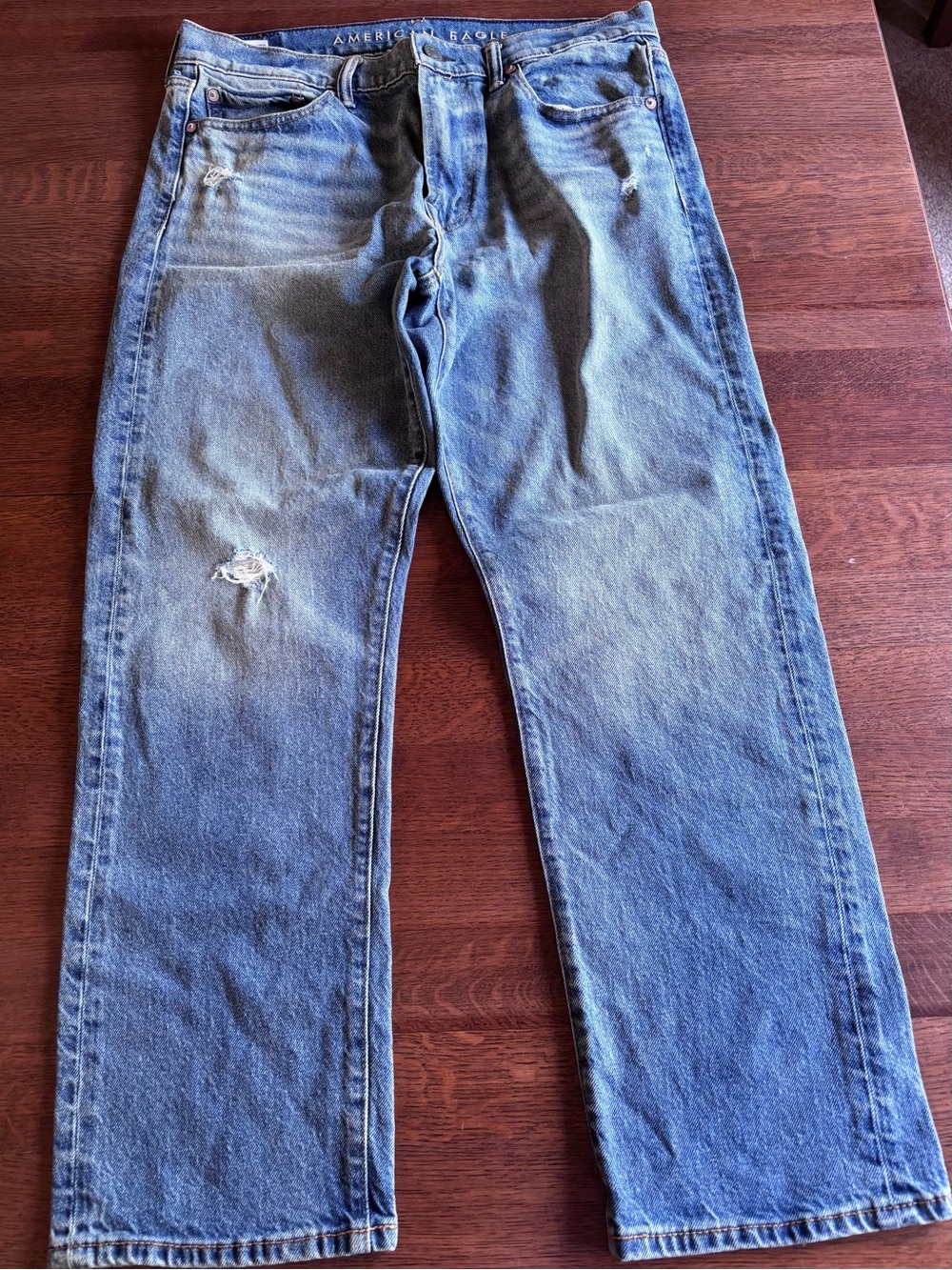 American Eagle Outfitters Men’s Light Blue Distressed Straight Jeans